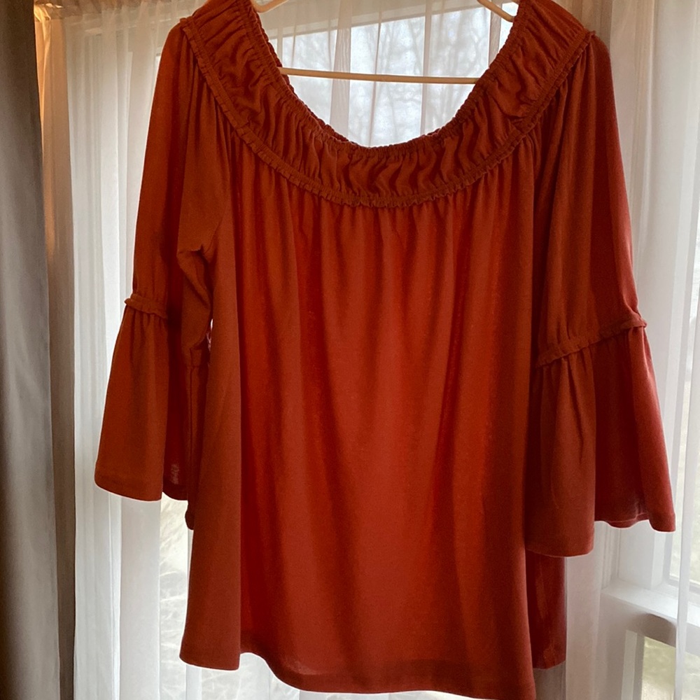 Mauve colored top